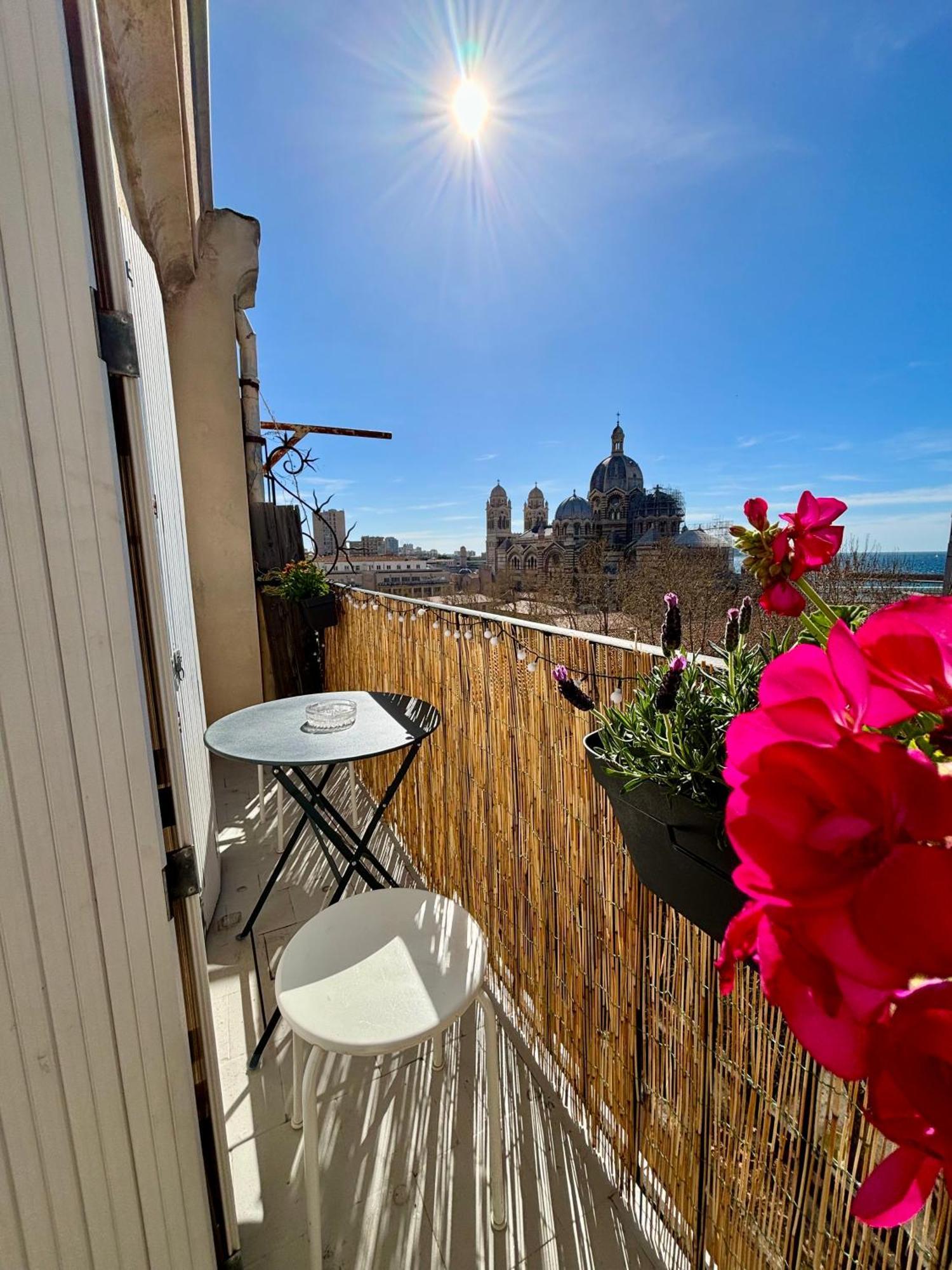 Appartement Studio Avec Vue Sur La Major à Marseille Extérieur photo